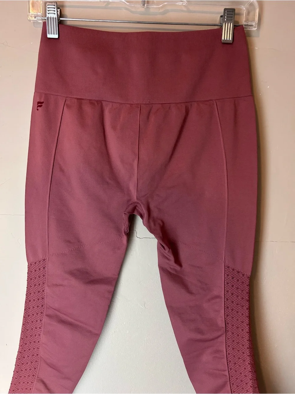Fabletics Sync Seamless Mesh High Waisted 7/8 Leggings in Dark Rouge Size M